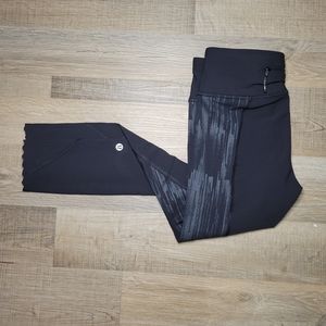 Lululemon Tight Stuff Tight Leggings Size 4 Cropped